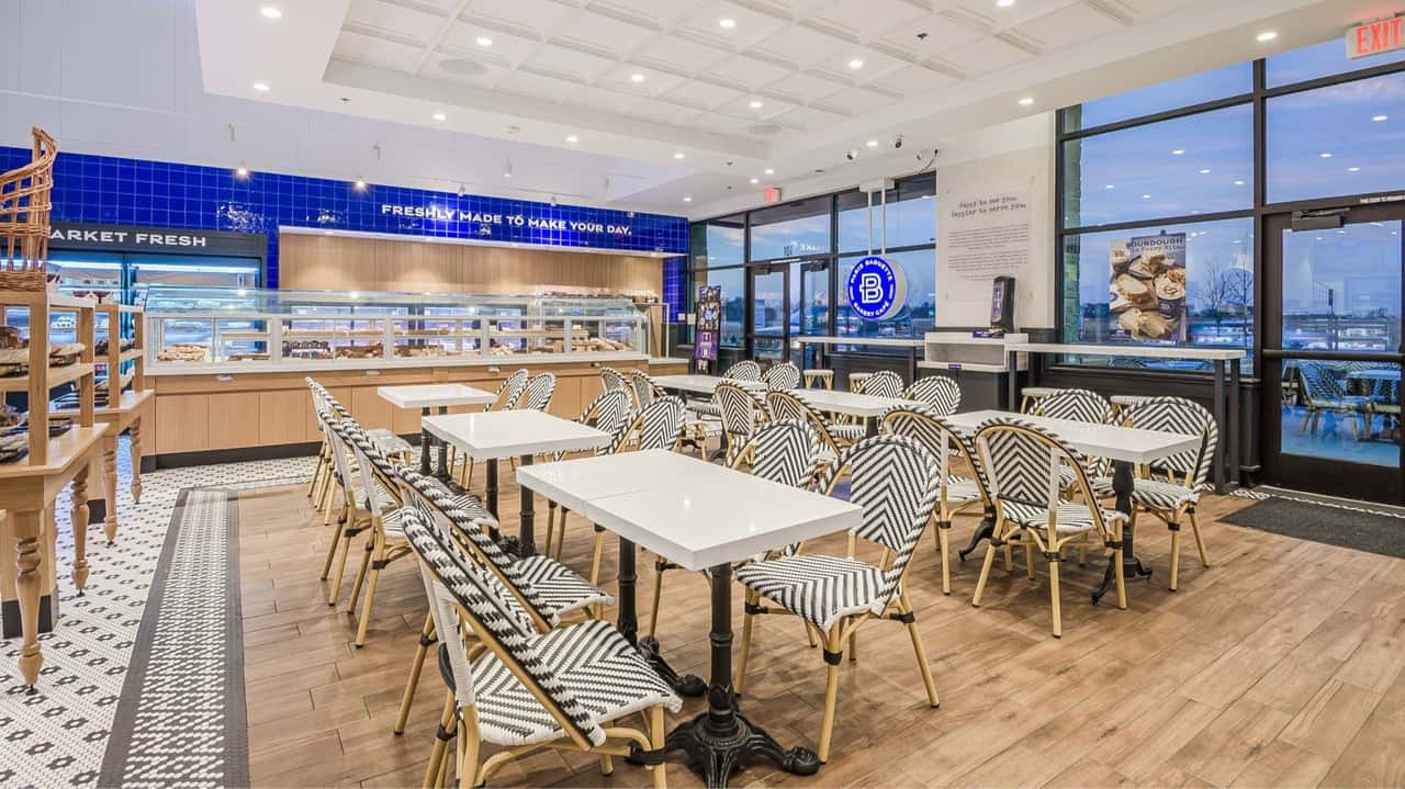 How Paris Baguette Evolved and Set New Standards Paris Baguette Opens New Bakery Café in Clovis, California