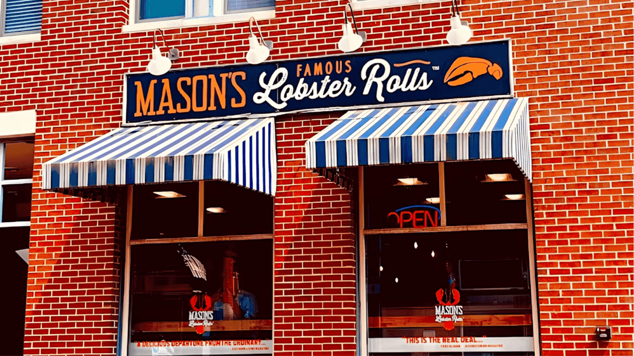 How Mason's Famous Lobster Rolls Evolved and Set New Standards image of mason's lobster rolls franchise opportunity details
