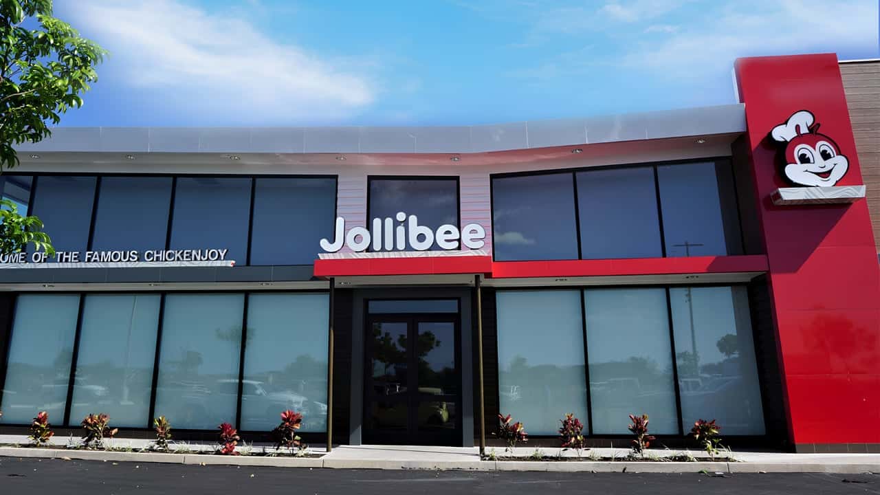 How Jollibee Evolved and Set New Standards Jollibee Looks to Chicago Suburbs as Prime Area for U.S. Franchise Growth